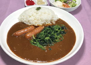 ウインナーほうれん草カレー