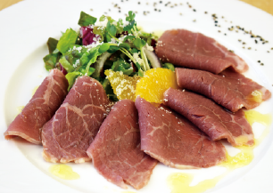 牛肉ハムのカルパッチョ仕立て